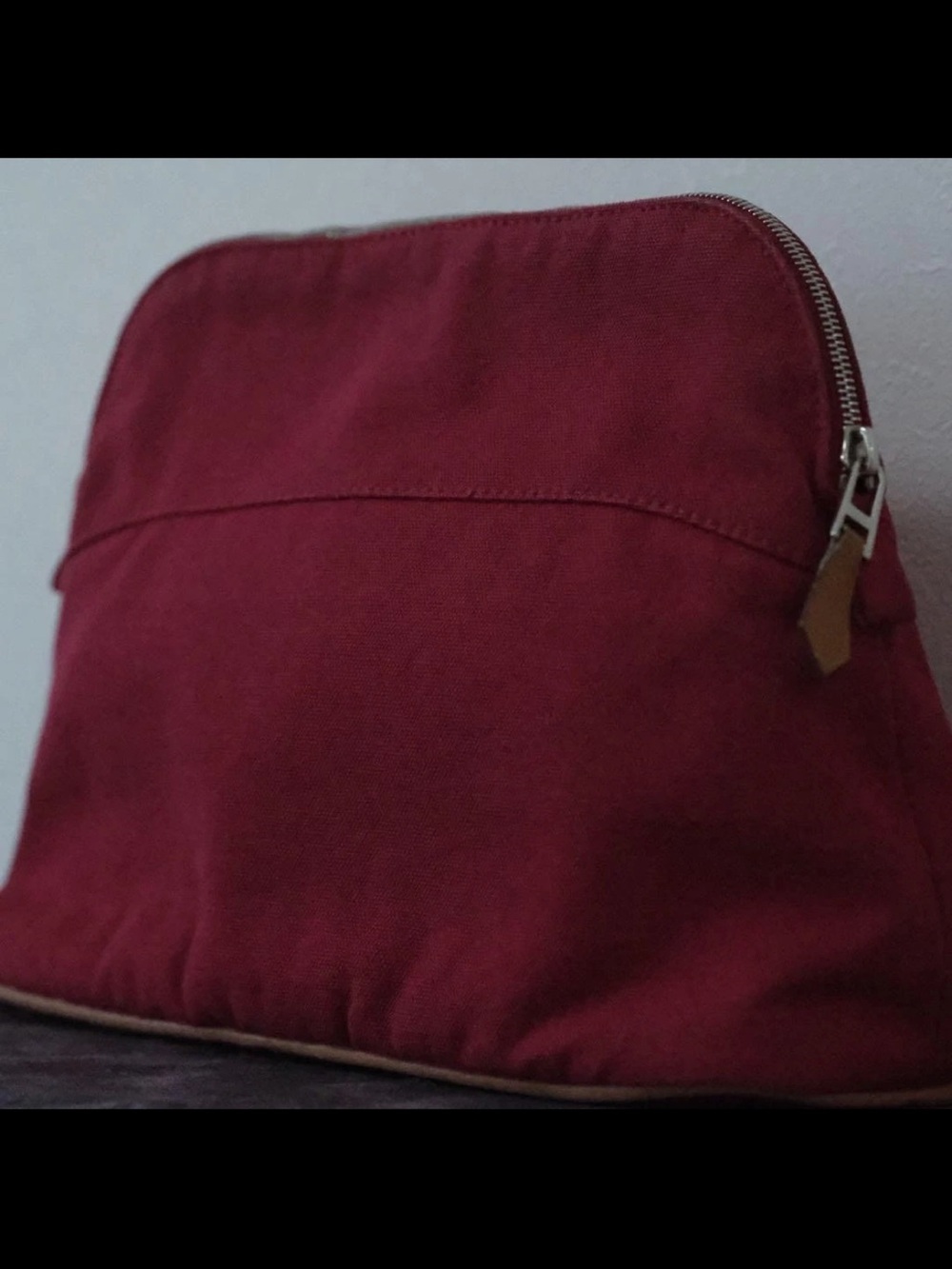 Hermes Men's Canvas Toiletry Pouch in Deep Red with Tan Trim - Picture 2 of 13